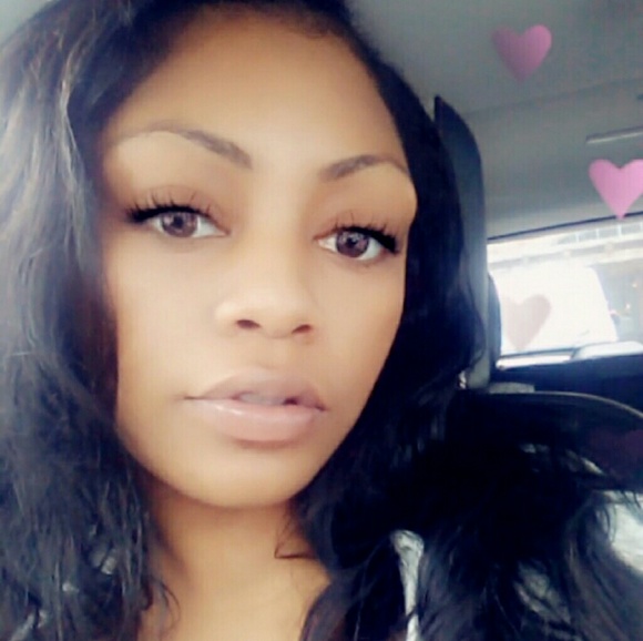 Meet your Posher, Sharifa - Picture 2 of 2